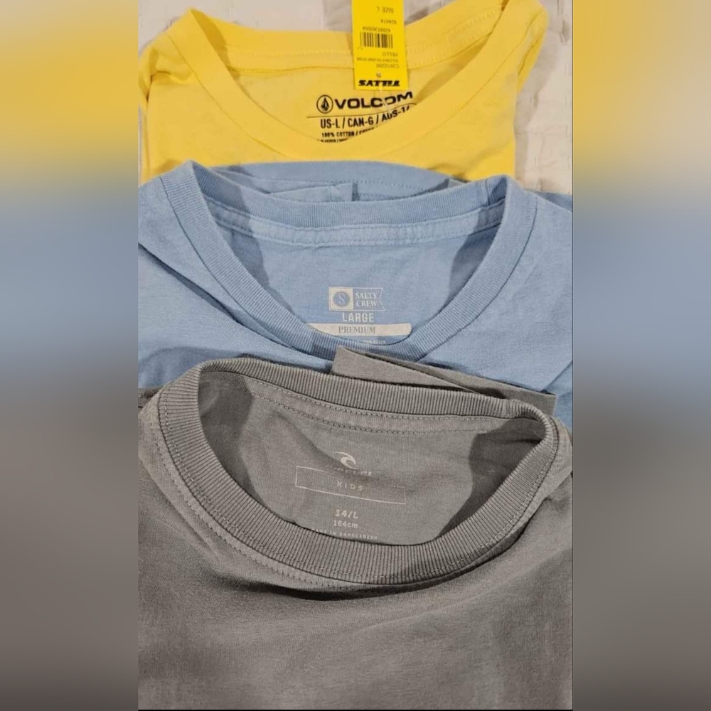 3 surf graphic tshirts